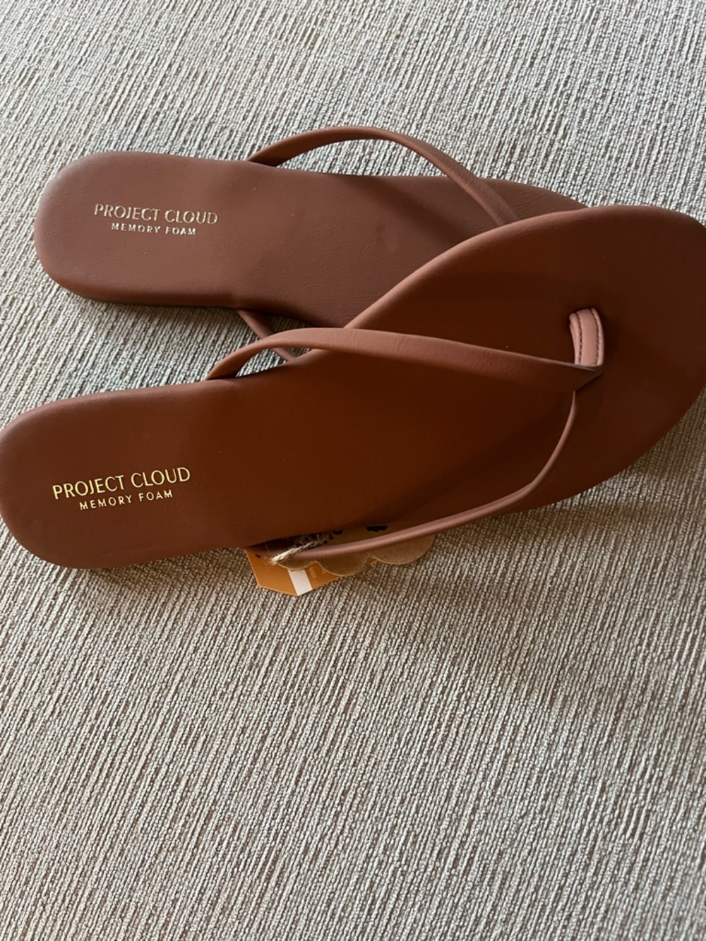 NWT Project Cloud Women's Brown Memory Foam Flip Flops